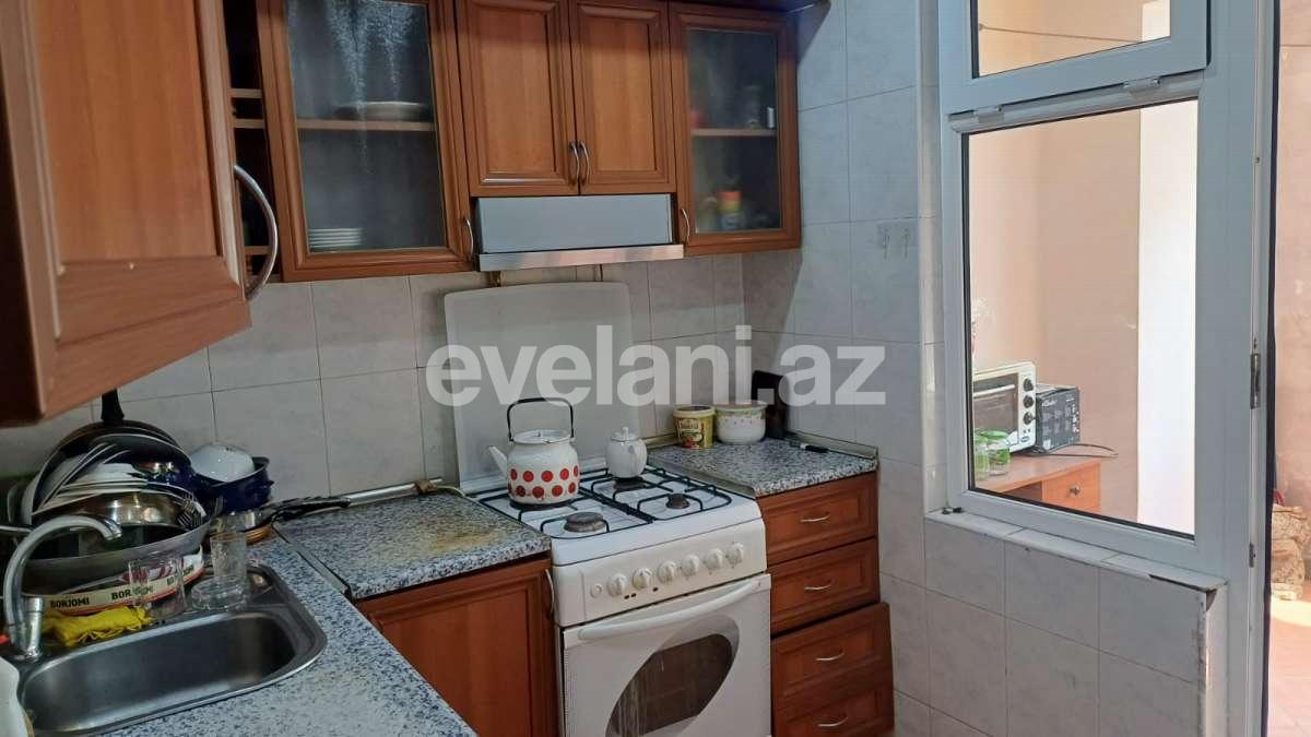 Rent, old building, 2 room, 70 m², Baku, Khatai r, Hazi Aslanov m.