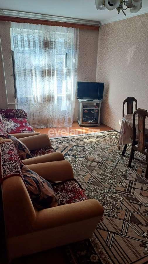Rent, old building, 2 room, 70 m², Baku, Khatai r, Hazi Aslanov m.