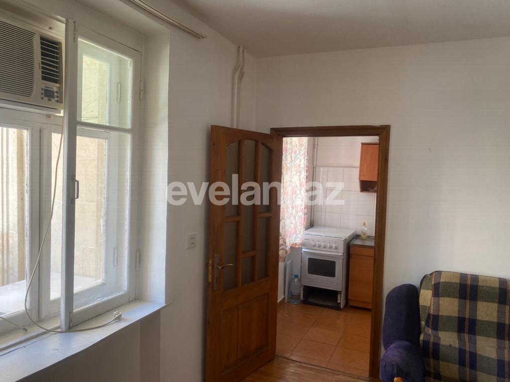 Rent, old building, 1 room, 34 m², Baku, Yasamal r, Yasamal d, Elmlar Akademiyası m.