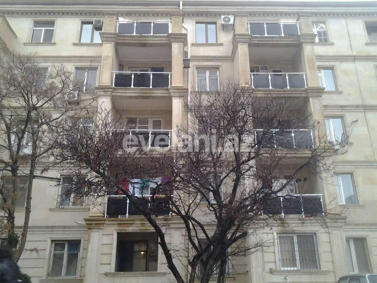 Rent, old building, 1 room, 34 m², Baku, Yasamal r, Yasamal d, Elmlar Akademiyası m.