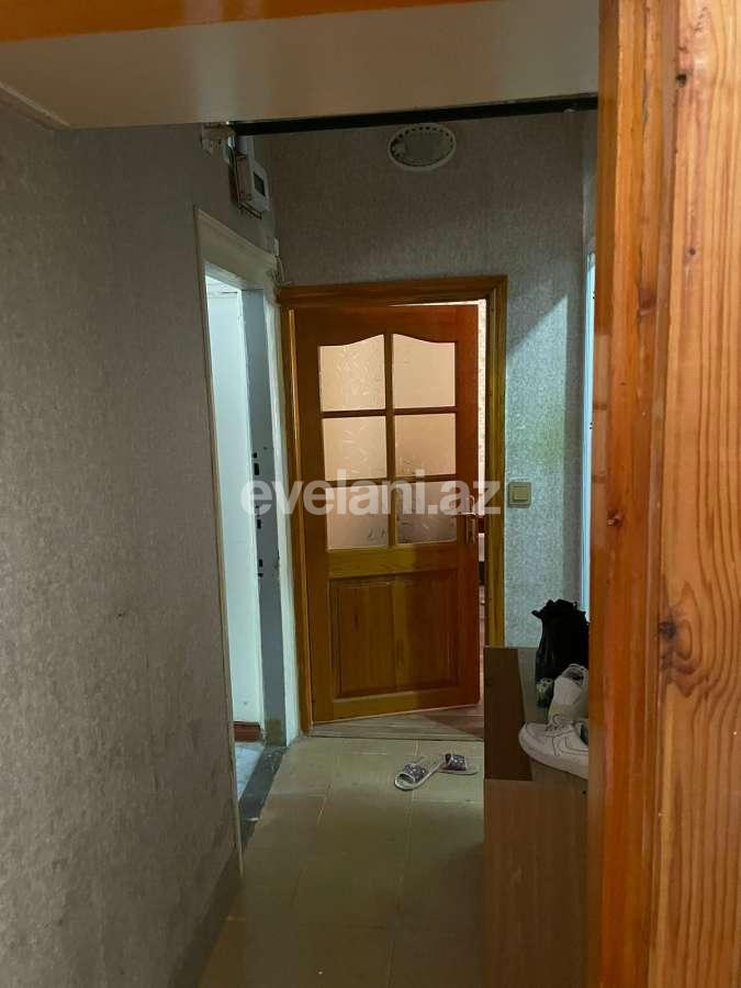 Satılır, köhnə tikili, 3 otaqlı, 50 m², Bakı, Nəsimi r, 3-cü mikrorayon q, Memar Əcəmi m.