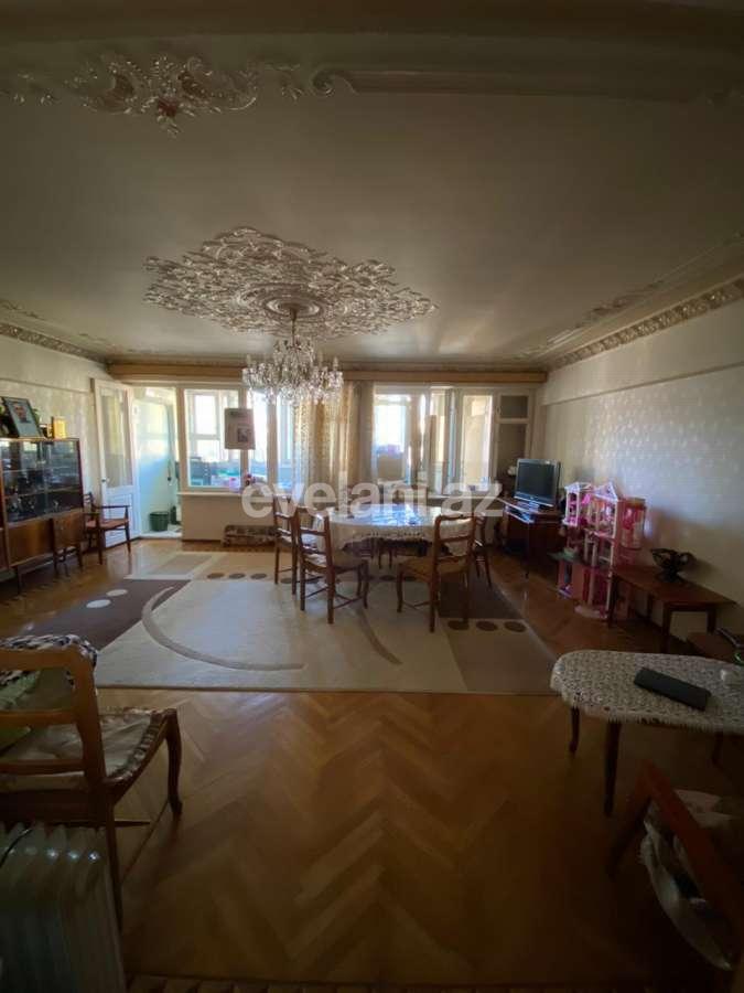 Satılır, köhnə tikili, 3 otaqlı, 105 m², Bakı, Yasamal r, Yasamal q, İnşaatçılar m.