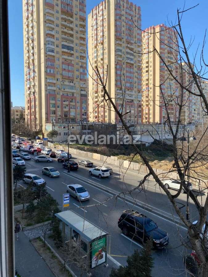 Satılır, köhnə tikili, 3 otaqlı, 105 m², Bakı, Yasamal r, Yasamal q, İnşaatçılar m.