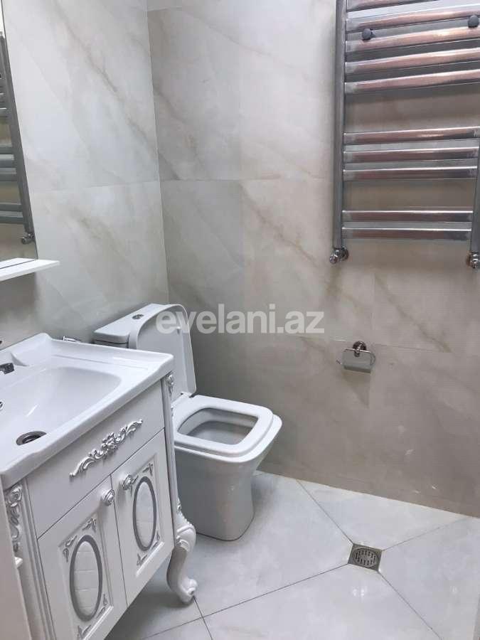 Satılır, yeni tikili, 2 otaqlı, 75 m², Bakı, Binəqədi r, 8-ci mikrorayon q, Azadlıq prospekti m.