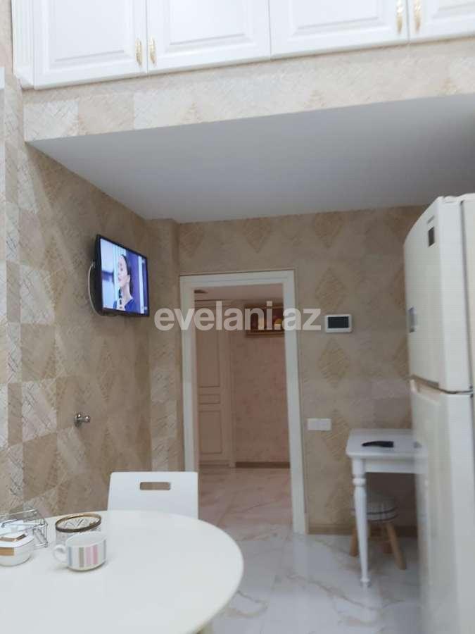 Rent, old building, 4 room, 249.99 m², Baku, Nasimi r, Sahil m.