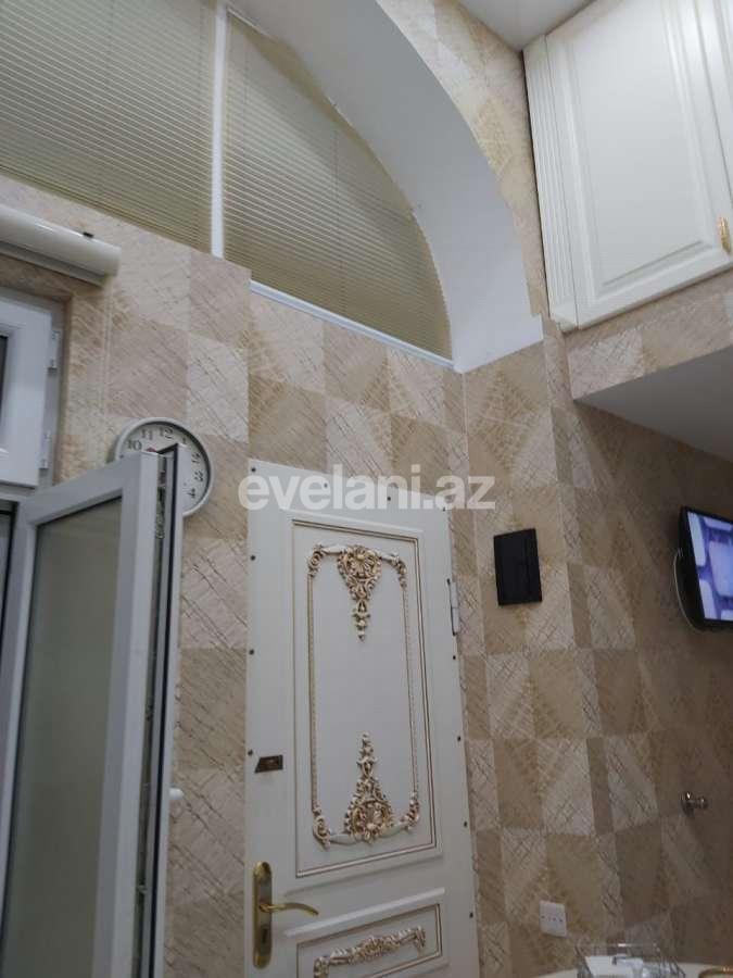Rent, old building, 4 room, 249.99 m², Baku, Nasimi r, Sahil m.
