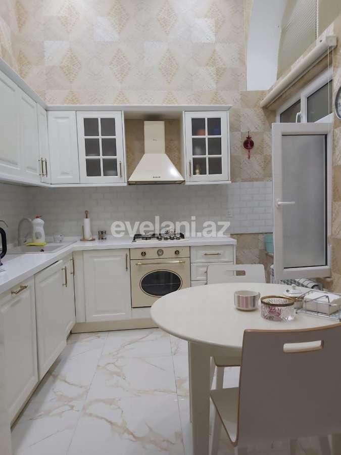 Rent, old building, 4 room, 249.99 m², Baku, Nasimi r, Sahil m.