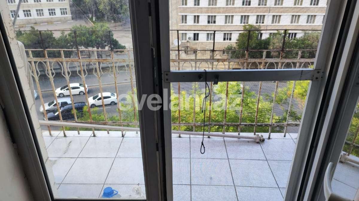 Sale, old building, 3 room, 70 m², Baku, Yasamal r, Elmlar Akademiyası m.