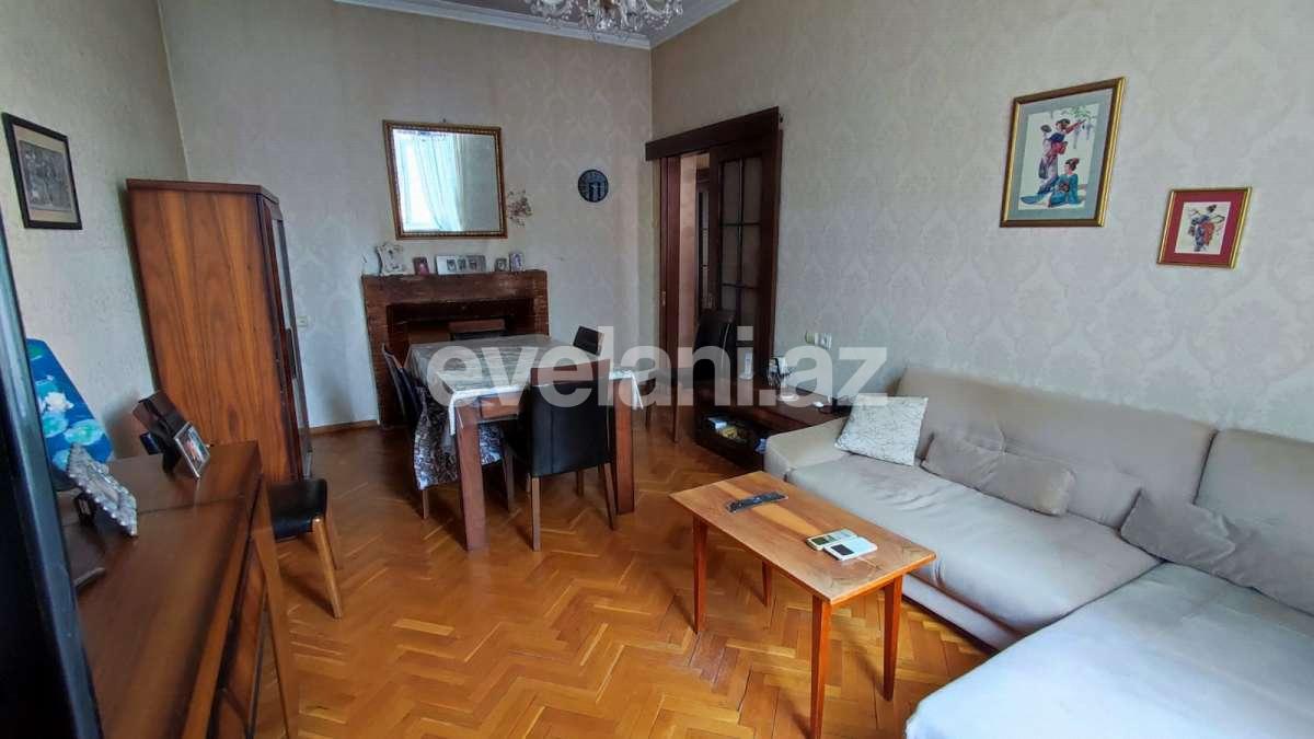 Sale, old building, 3 room, 70 m², Baku, Yasamal r, Elmlar Akademiyası m.