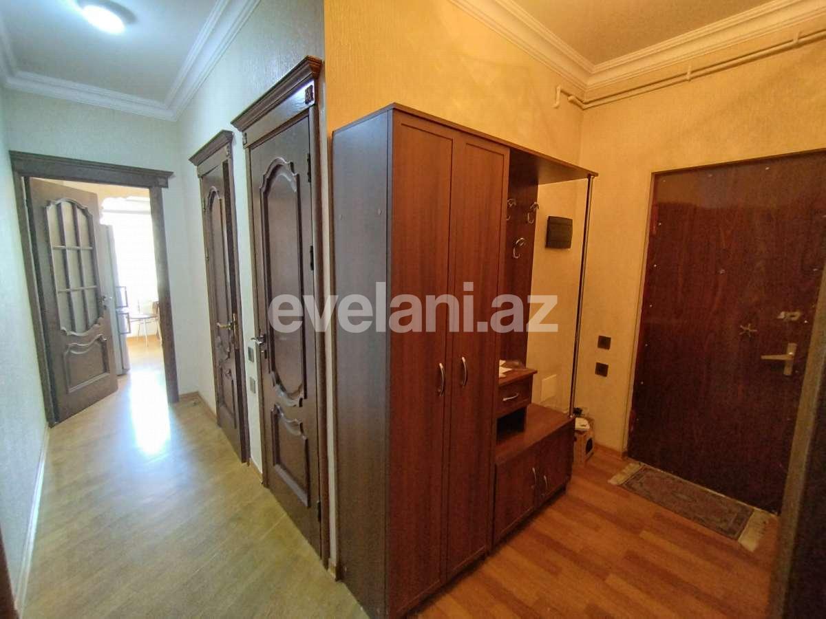 Satılır, köhnə tikili, 3 otaqlı, 80 m², Bakı, Nizami r, 8-ci kilometr q, Xalqlar Dostluğu m.
