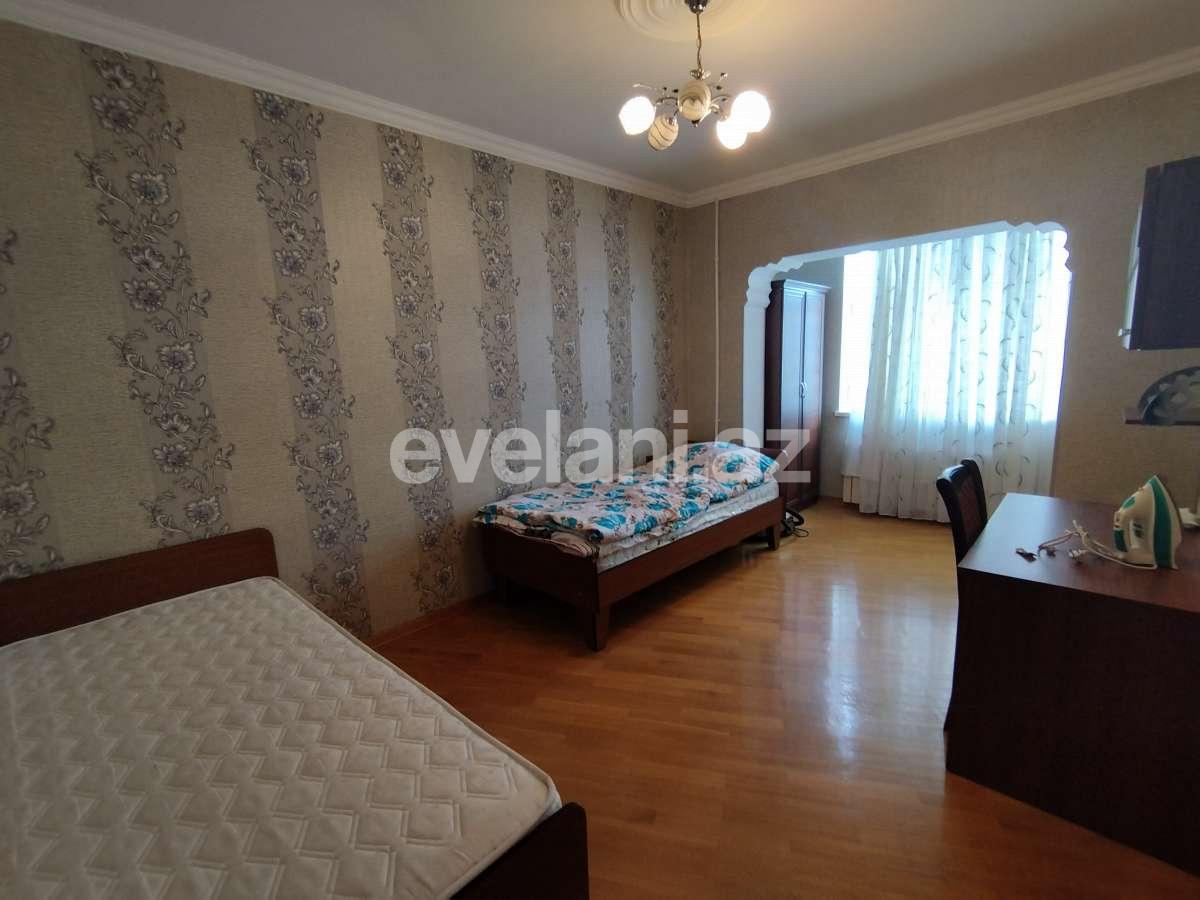 Satılır, köhnə tikili, 3 otaqlı, 80 m², Bakı, Nizami r, 8-ci kilometr q, Xalqlar Dostluğu m.