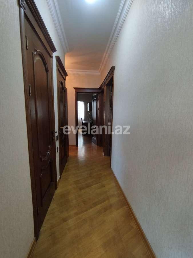 Satılır, köhnə tikili, 3 otaqlı, 80 m², Bakı, Nizami r, 8-ci kilometr q, Xalqlar Dostluğu m.
