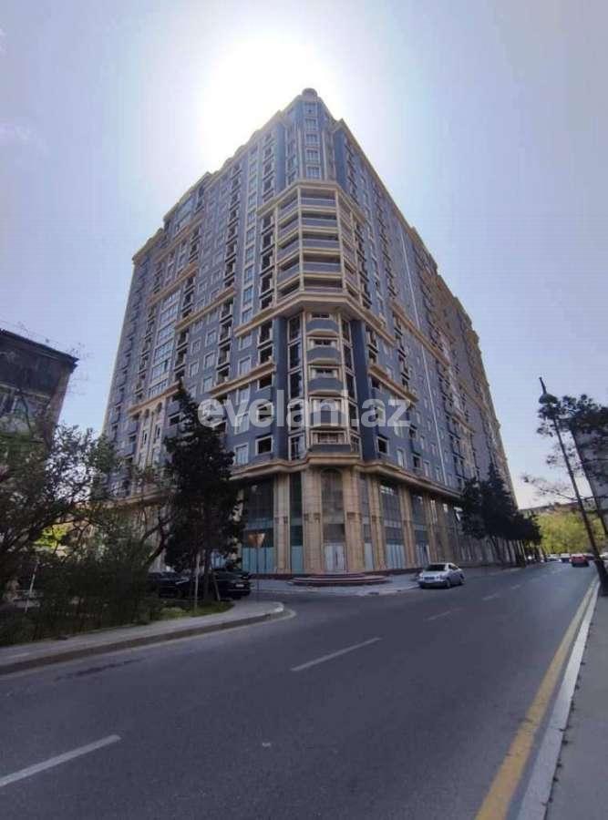 Satılır, yeni tikili, 2 otaqlı, 74 m², Bakı, Binəqədi r, 8-ci mikrorayon q, Azadlıq prospekti m.