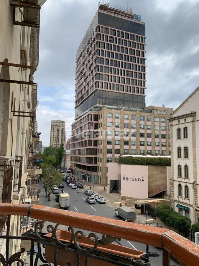 Сдаётся, вторичка, 2-комнаты, 77 m², Баку, Сабаильский r, Сахил m.