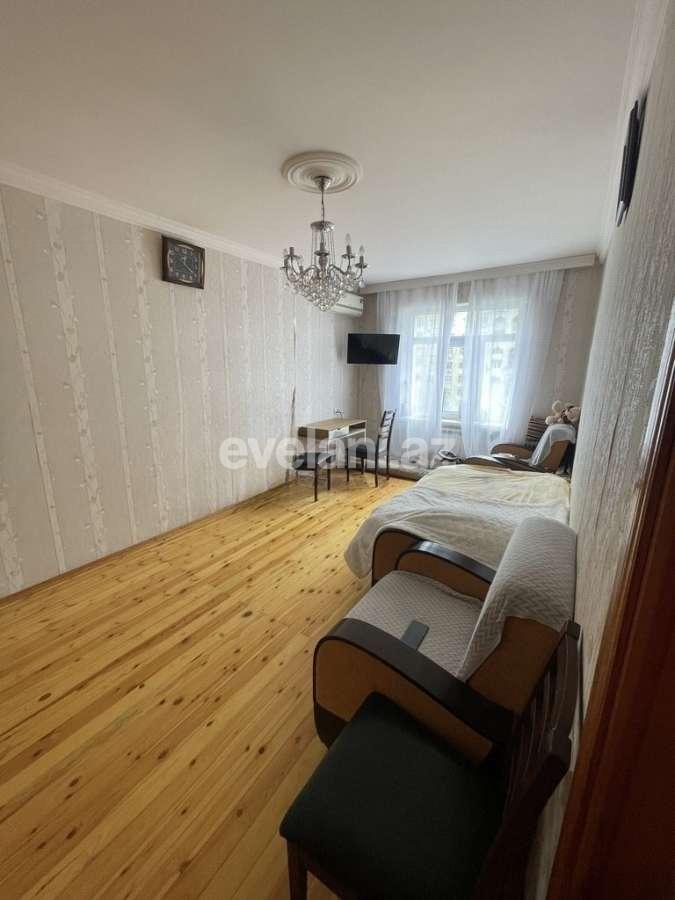 Satılır, köhnə tikili, 2 otaqlı, 60 m², Bakı, Xətai r, Həzi Aslanov q, Həzi Aslanov m.