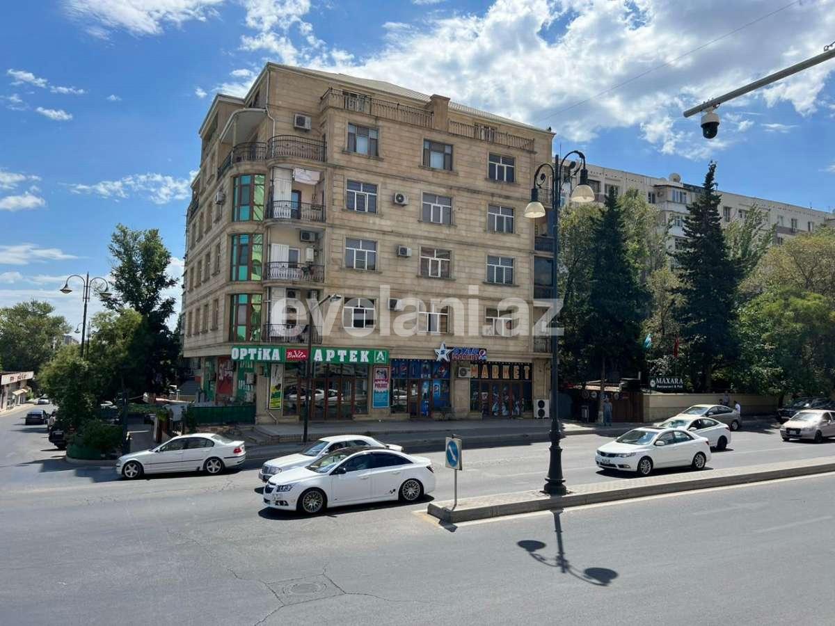 Satılır, yeni tikili, 3 otaqlı, 138 m², Bakı, Nəsimi r, 4-cü mikrorayon q, Memar Əcəmi m.