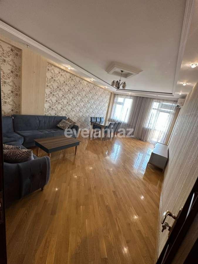 Kirayə verilir, yeni tikili, 2 otaqlı, 81 m², Bakı, Xətai r, 28 may m.