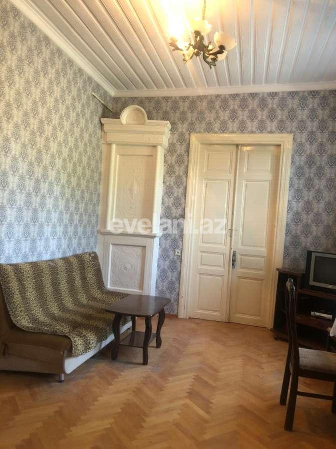 Satılır, köhnə tikili, 2 otaqlı, 49.97 m², Bakı, Yasamal r, Nizami m.