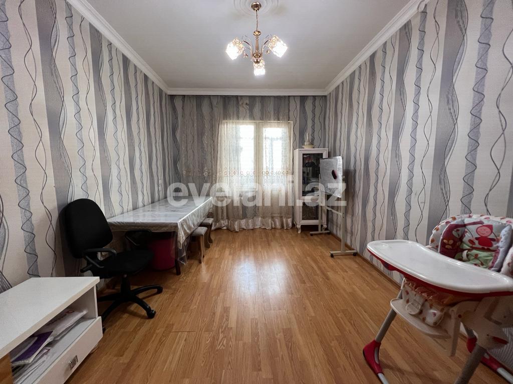 Продаётся, вторичка, 3-комнаты, 80 m², Баку, Сураханский r, Ени Гюнешли p, Халглар Достлугу m.