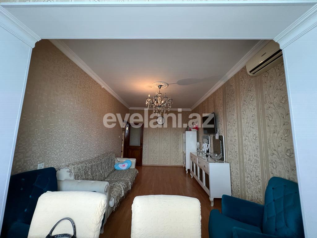 Продаётся, вторичка, 3-комнаты, 80 m², Баку, Сураханский r, Ени Гюнешли p, Халглар Достлугу m.