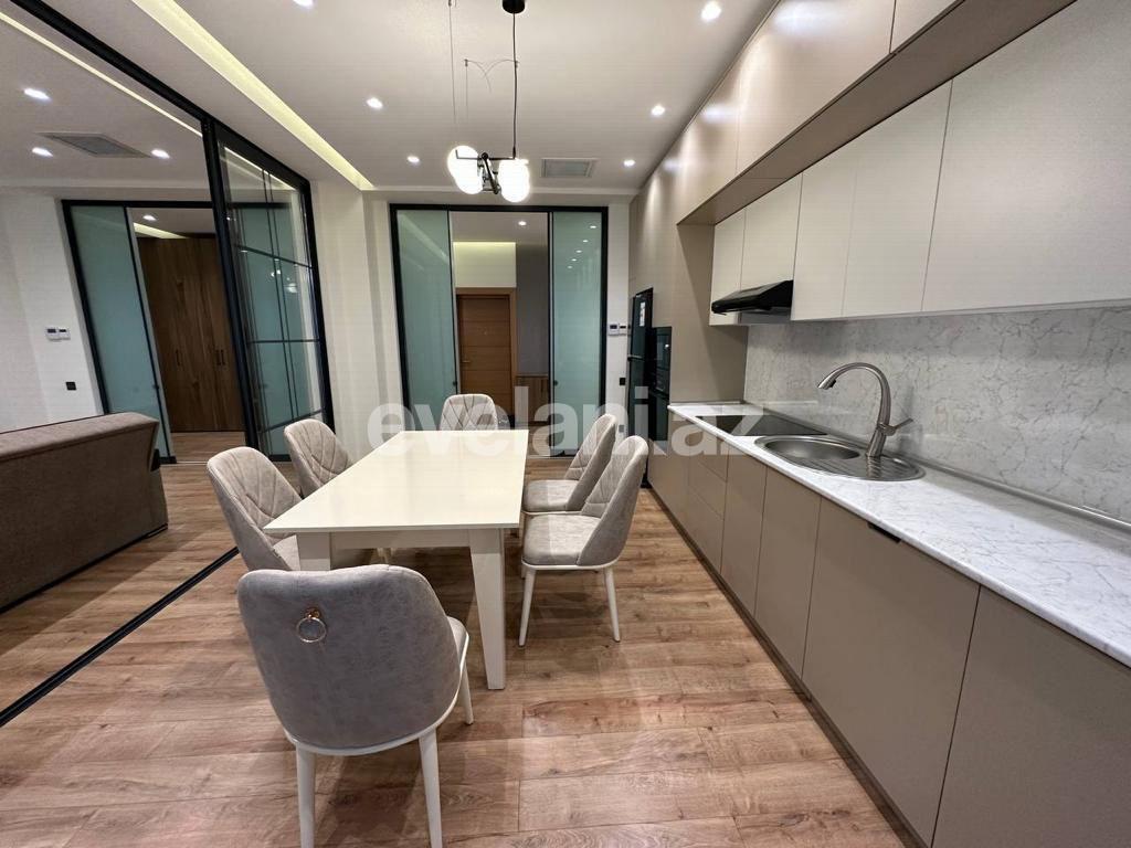 Kirayə verilir, yeni tikili, 3 otaqlı, 130 m², Bakı, Xətai r, Ağ şəhər q, Şah İsmayıl Xətai m.