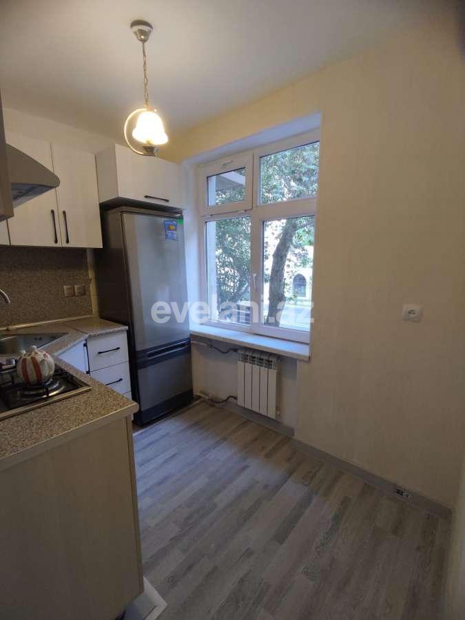 Kirayə verilir, köhnə tikili, 1 otaqlı, 50 m², Bakı, Yasamal r, Nizami m.