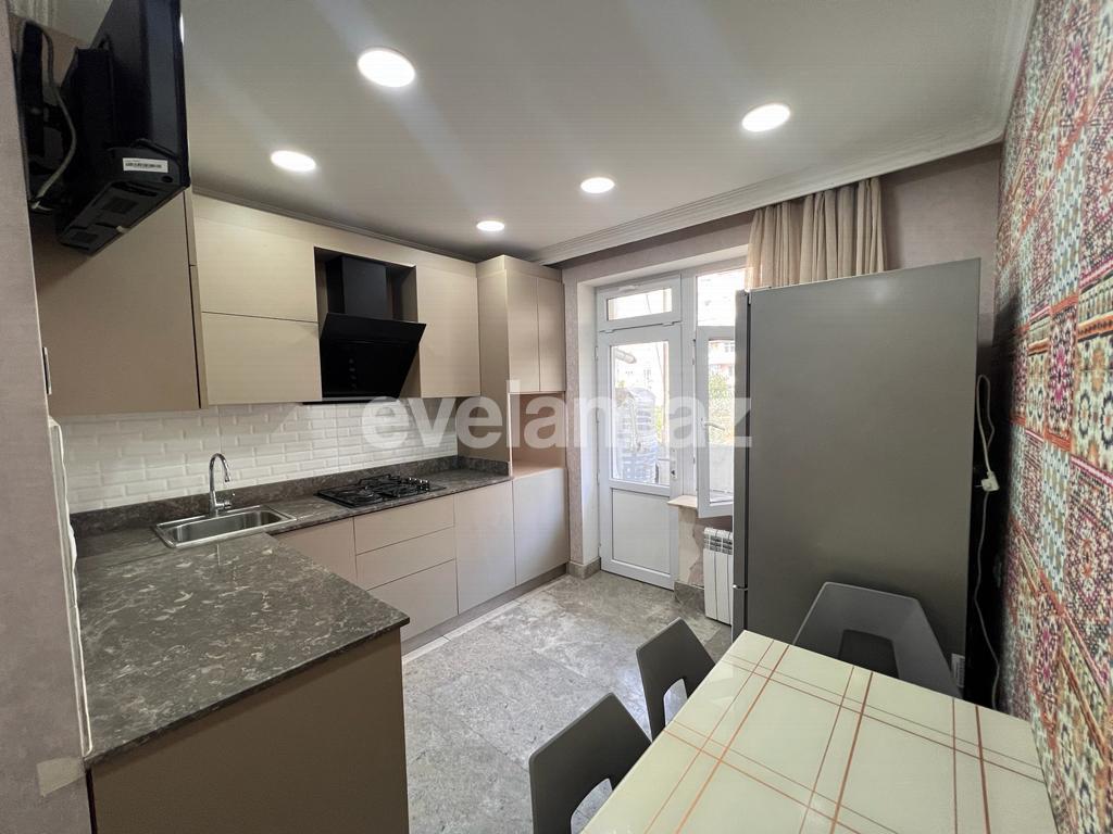 Satılır, köhnə tikili, 3 otaqlı, 80 m², Bakı, Suraxanı r, Yeni Günəşli q.