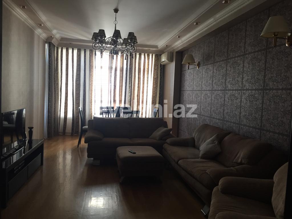 Kirayə verilir, yeni tikili, 2 otaqlı, 100 m², Bakı, Yasamal r, Yasamal q.