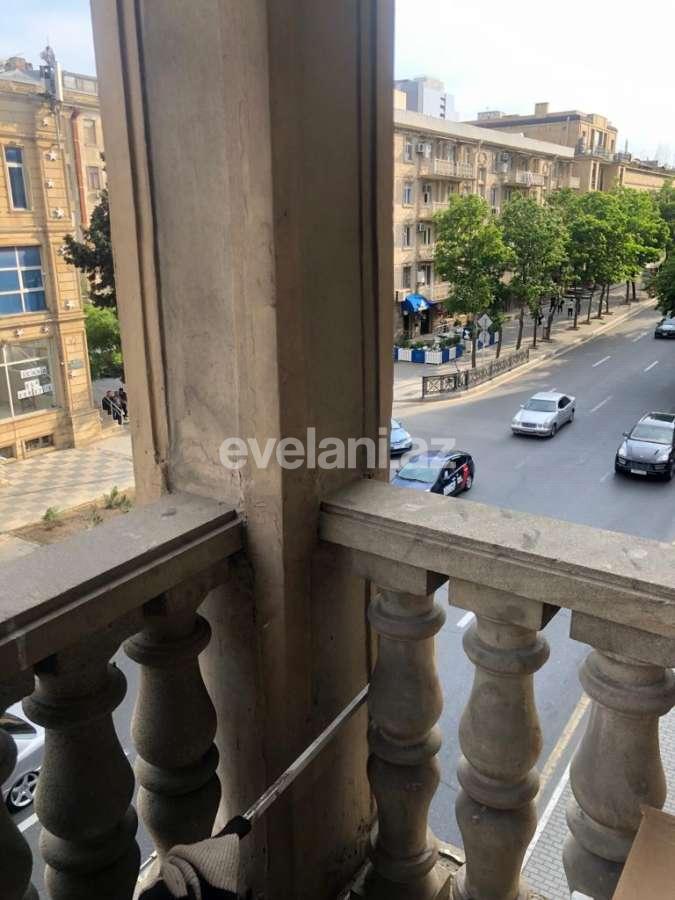 Продаётся, вторичка, 3-комнаты, 90 m², Баку, Насиминский r, Гянджлик m.