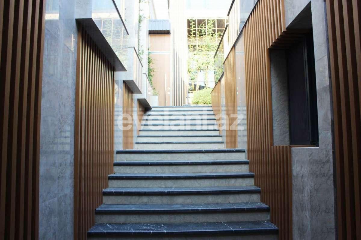 Satılır, villa, 5 otaqlı, 200 m², Bakı, Səbail r, Badamdar q.