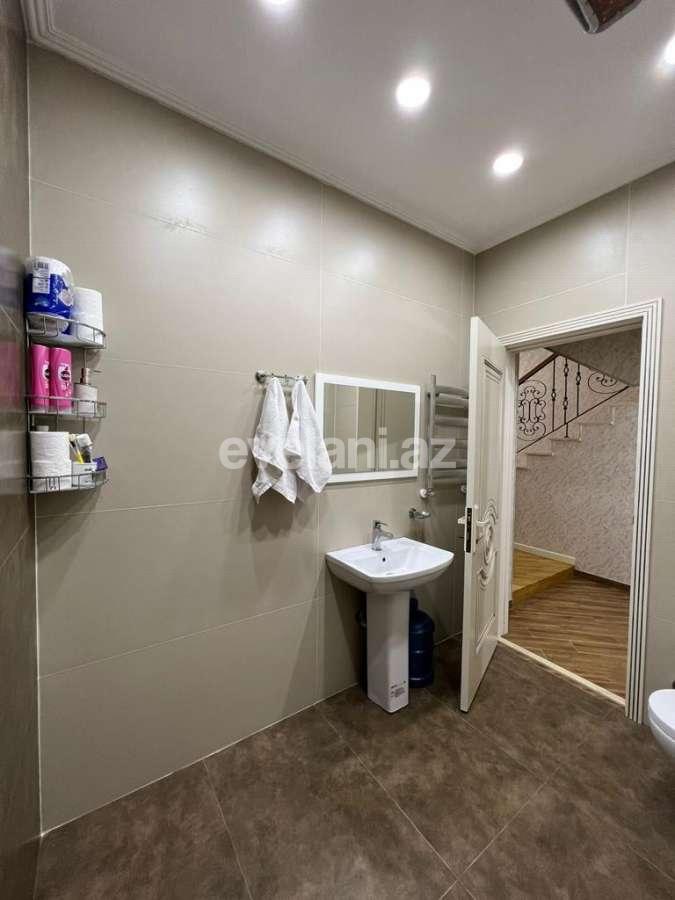 Satılır, həyət evi / bağ, 4 otaqlı, 240 m², Bakı, Suraxanı r, Bülbülə q, Koroğlu m.