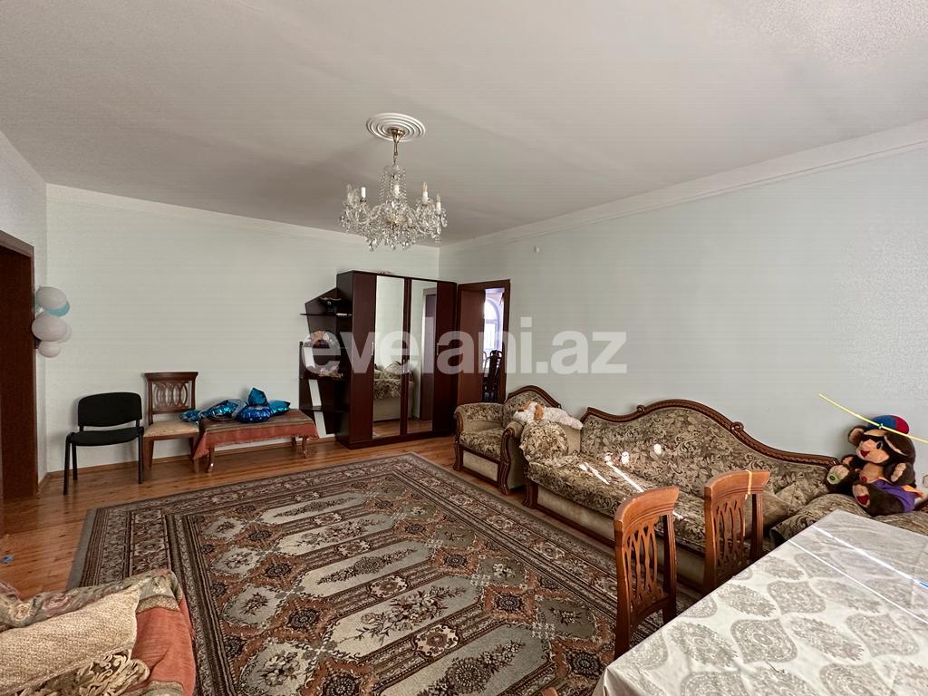 Satılır, həyət evi / bağ, 9 otaqlı, 350 m², Bakı, Abşeron r, Novxanı q.