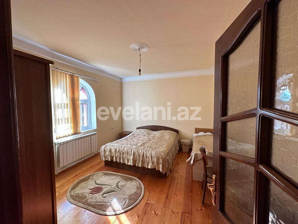 Satılır, həyət evi / bağ, 9 otaqlı, 350 m², Bakı, Abşeron r, Novxanı q.