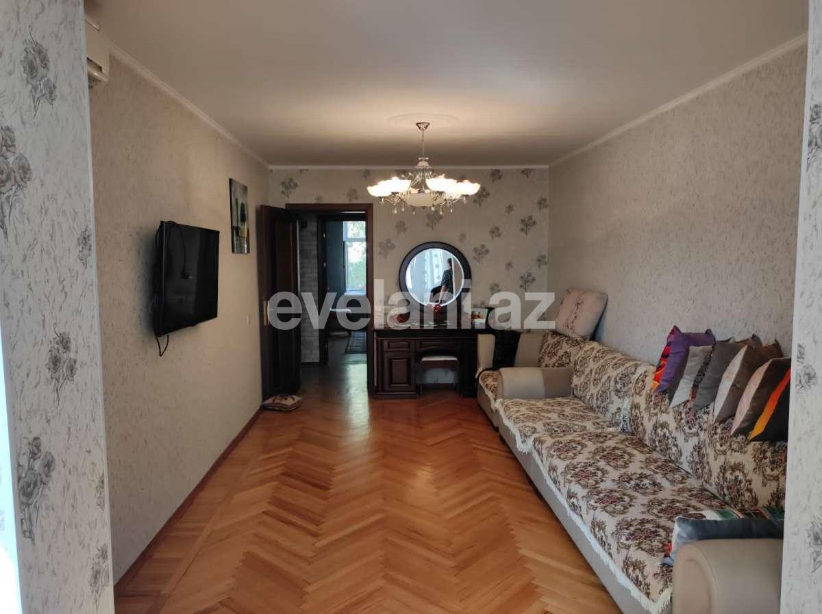 Satılır, köhnə tikili, 3 otaqlı, 70 m², Bakı, Yasamal r, Elmlər Akademiyası m.
