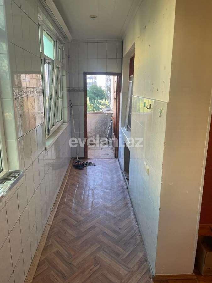 Rent, old building, 2 room, 59.98 m², Baku, Khatai r.