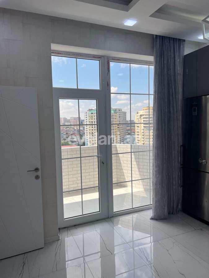 Kirayə verilir, yeni tikili, 3 otaqlı, 95 m², Bakı, Binəqədi r, 8-ci mikrorayon q, Azadlıq prospekti m.