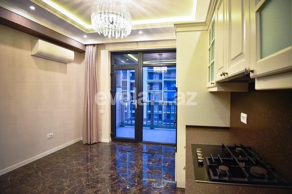 Satılır, yeni tikili, 4 otaqlı, 136 m², Bakı, Yasamal r, Yasamal q, Elmlər Akademiyası m.
