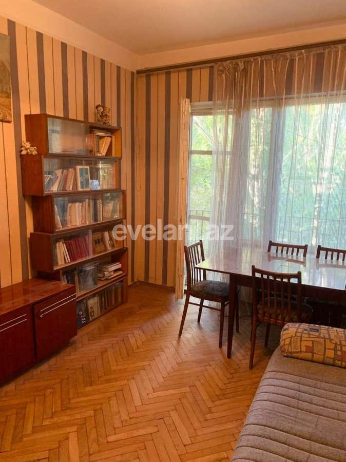 Kirayə verilir, köhnə tikili, 3 otaqlı, 111 m², Bakı, Binəqədi r, 8-ci mikrorayon q, Azadlıq prospekti m.