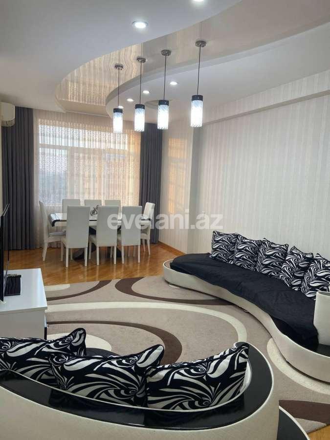 Satılır, yeni tikili, 3 otaqlı, 108 m², Bakı, Binəqədi r, 8-ci mikrorayon q, Azadlıq prospekti m.