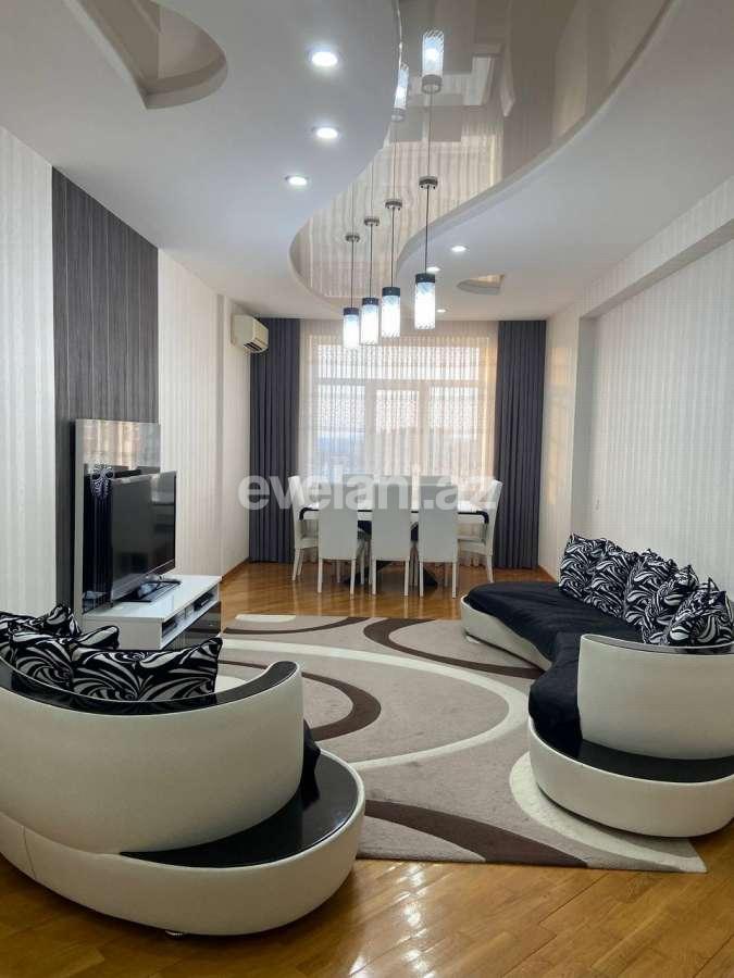 Satılır, yeni tikili, 3 otaqlı, 108 m², Bakı, Binəqədi r, 8-ci mikrorayon q, Azadlıq prospekti m.