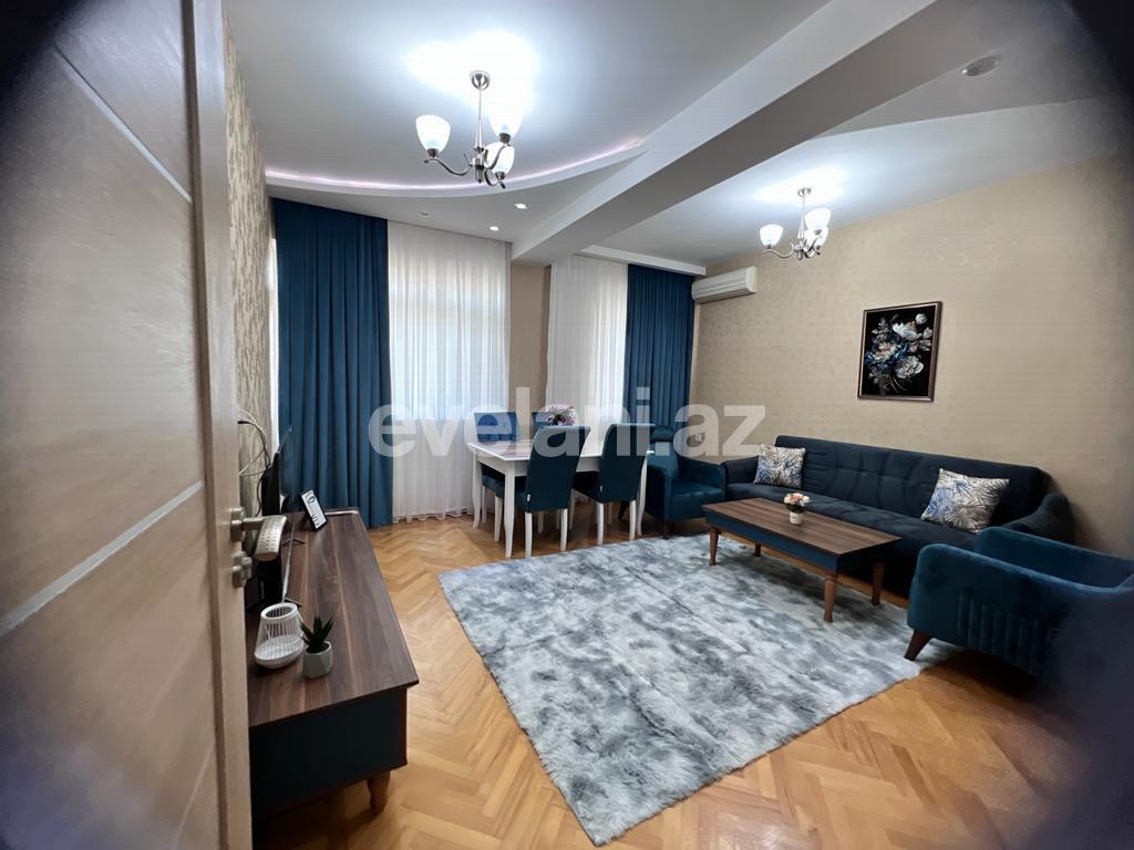 Rent, old building, 3 room, 90 m², Baku, Khatai r, Shah Ismail Khatai m.