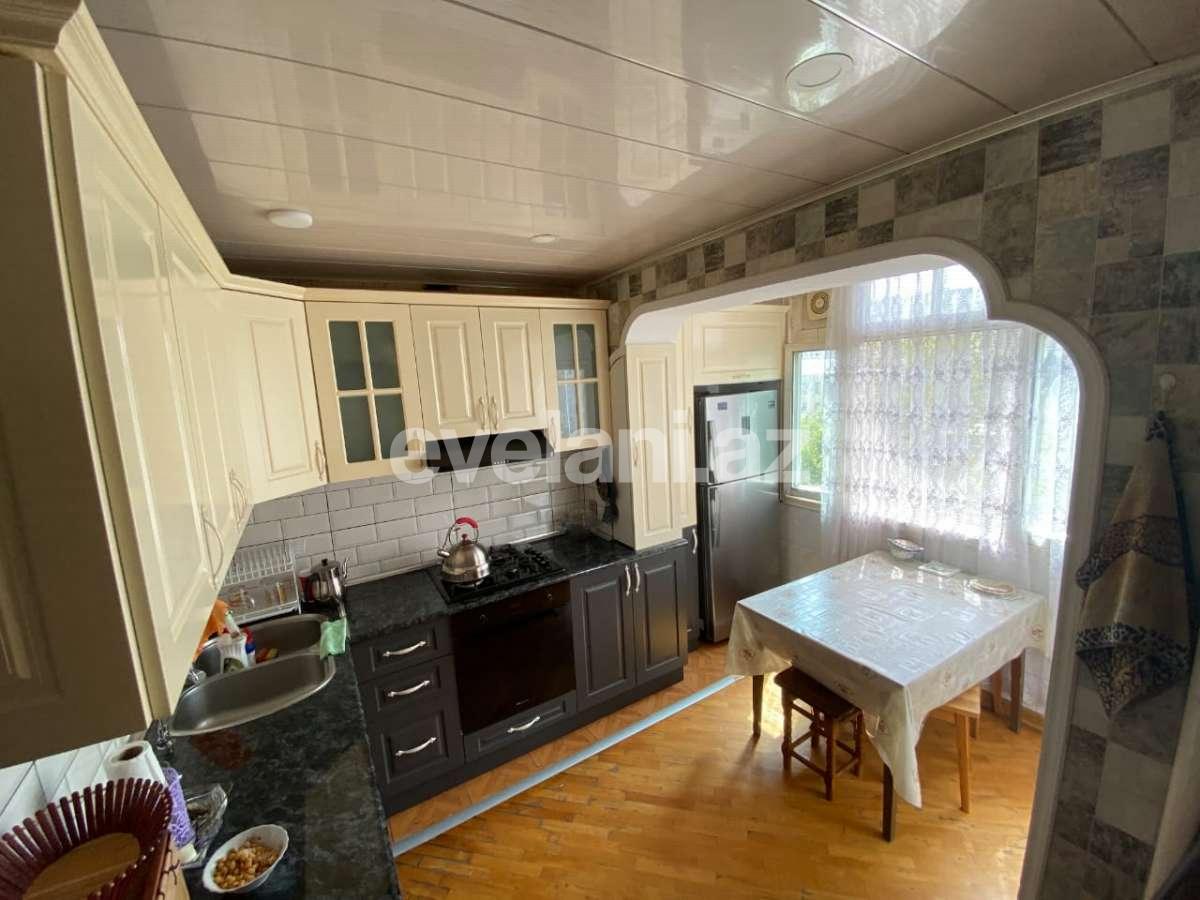 Sale, old building, 3 room, 75 m², Baku, Nizami r, 8-th kilometer d, Neftchilar m.