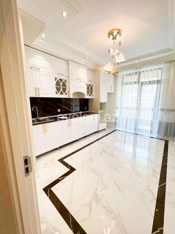 Satılır, yeni tikili, 3 otaqlı, 124 m², Bakı, Nizami r, Qara Qarayev m.