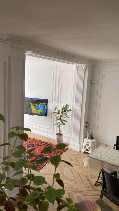 Satılır, villa, 6 otaqlı, 210 m², Bakı, Səbail r, Badamdar q.