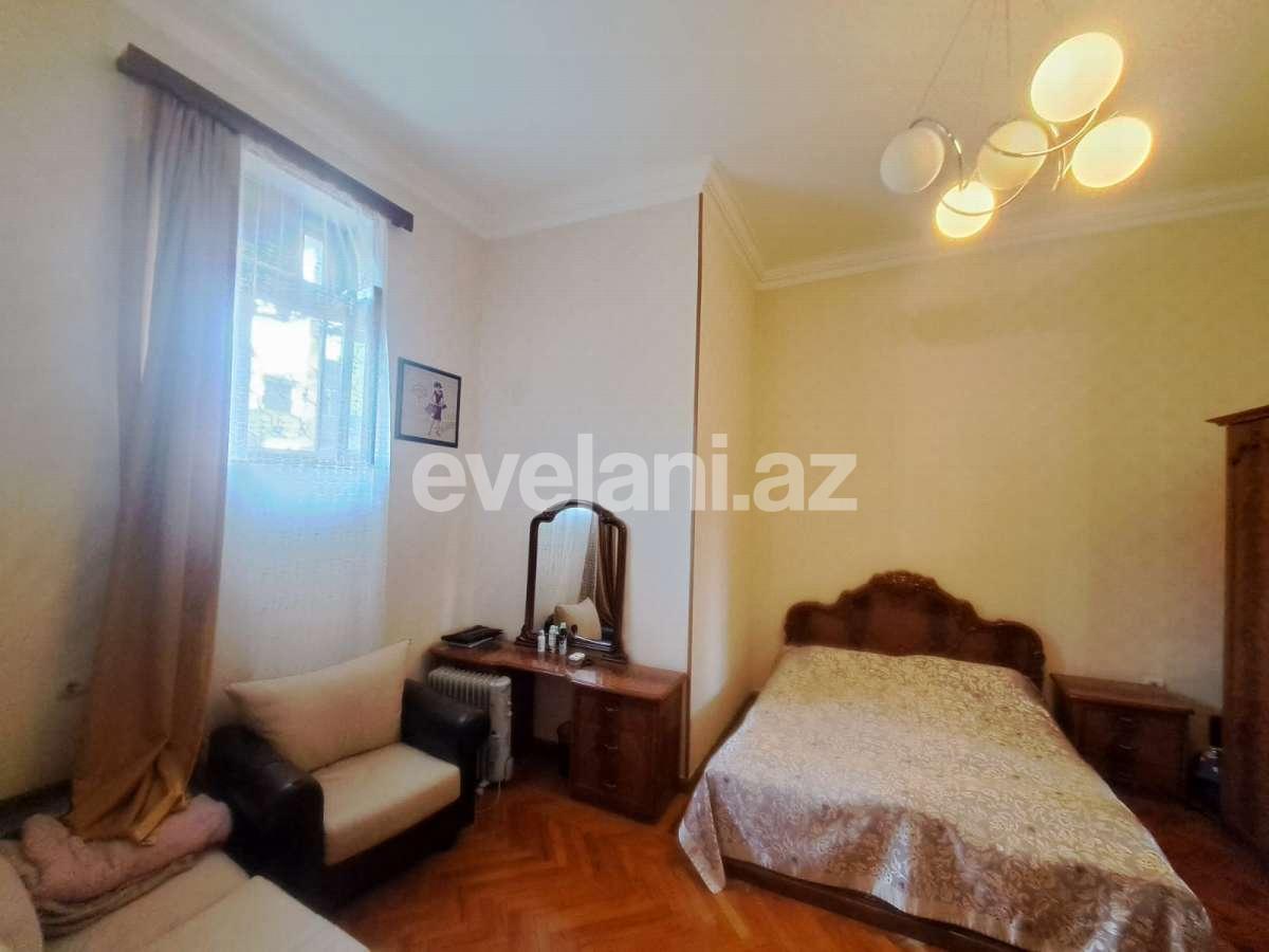 Satılır, köhnə tikili, 4 otaqlı, 100 m², Bakı, Səbail r, İçəri Şəhər m.