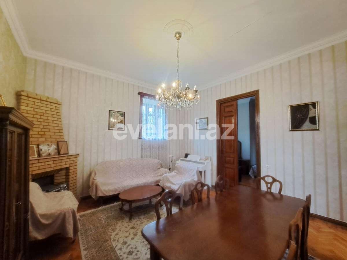 Satılır, köhnə tikili, 4 otaqlı, 100 m², Bakı, Səbail r, İçəri Şəhər m.