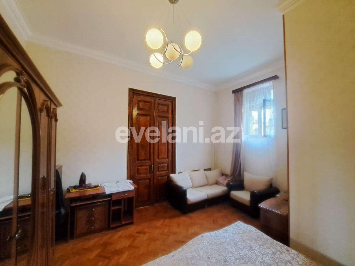 Satılır, köhnə tikili, 4 otaqlı, 100 m², Bakı, Səbail r, İçəri Şəhər m.