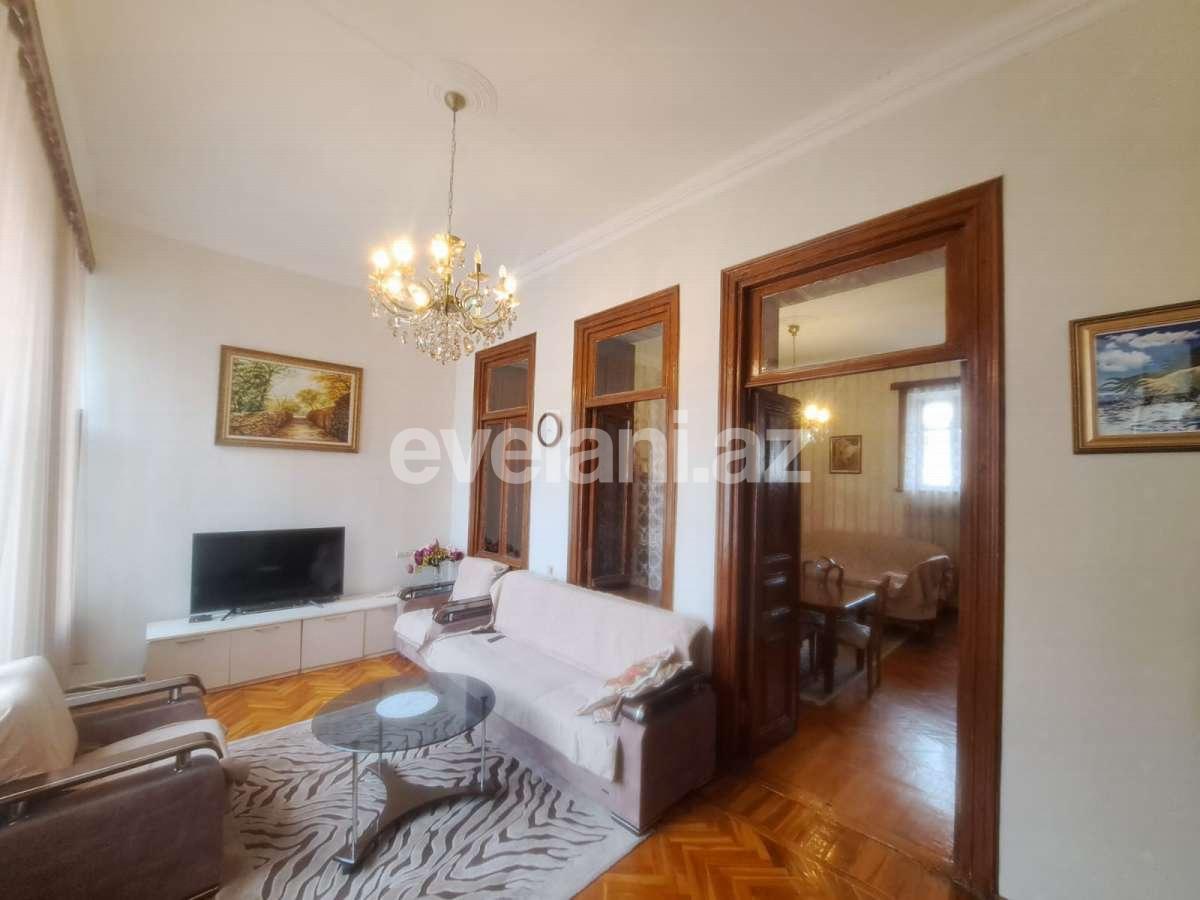 Satılır, köhnə tikili, 4 otaqlı, 100 m², Bakı, Səbail r, İçəri Şəhər m.