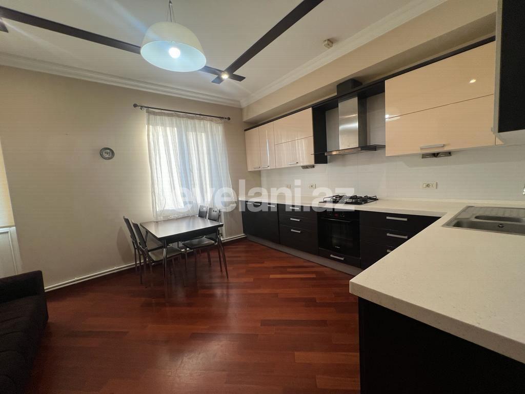 Kirayə verilir, yeni tikili, 3 otaqlı, 142 m², Bakı, Yasamal r, Elmlər Akademiyası m.