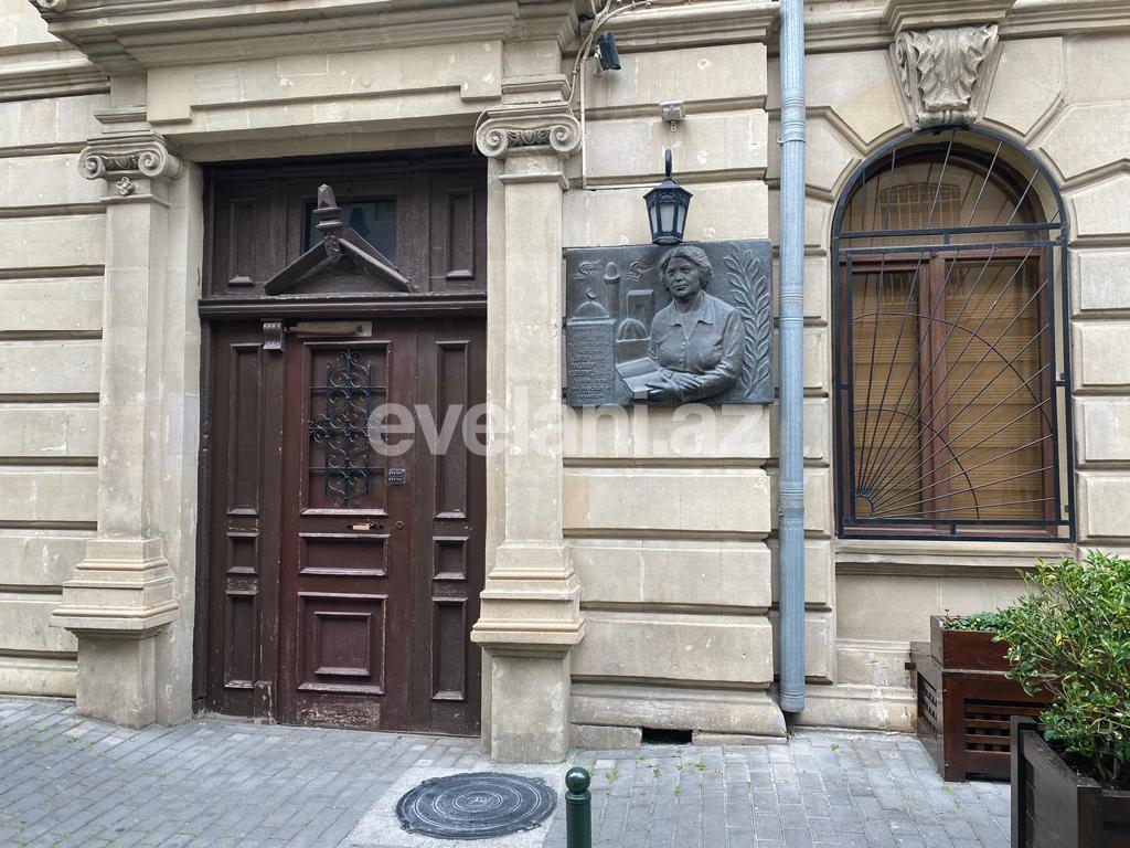 Kirayə verilir, ofis, 2 otaqlı, 65 m², Bakı, Səbail r, İçəri Şəhər m.